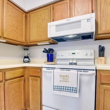 Sunny Condo - Private Ocean Isle Beach Access! Exterior foto